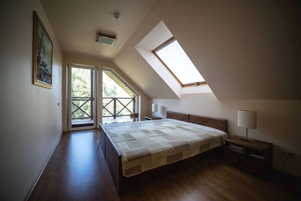 3 chambres, bureau, fer et planche à repasser, Wi-Fi