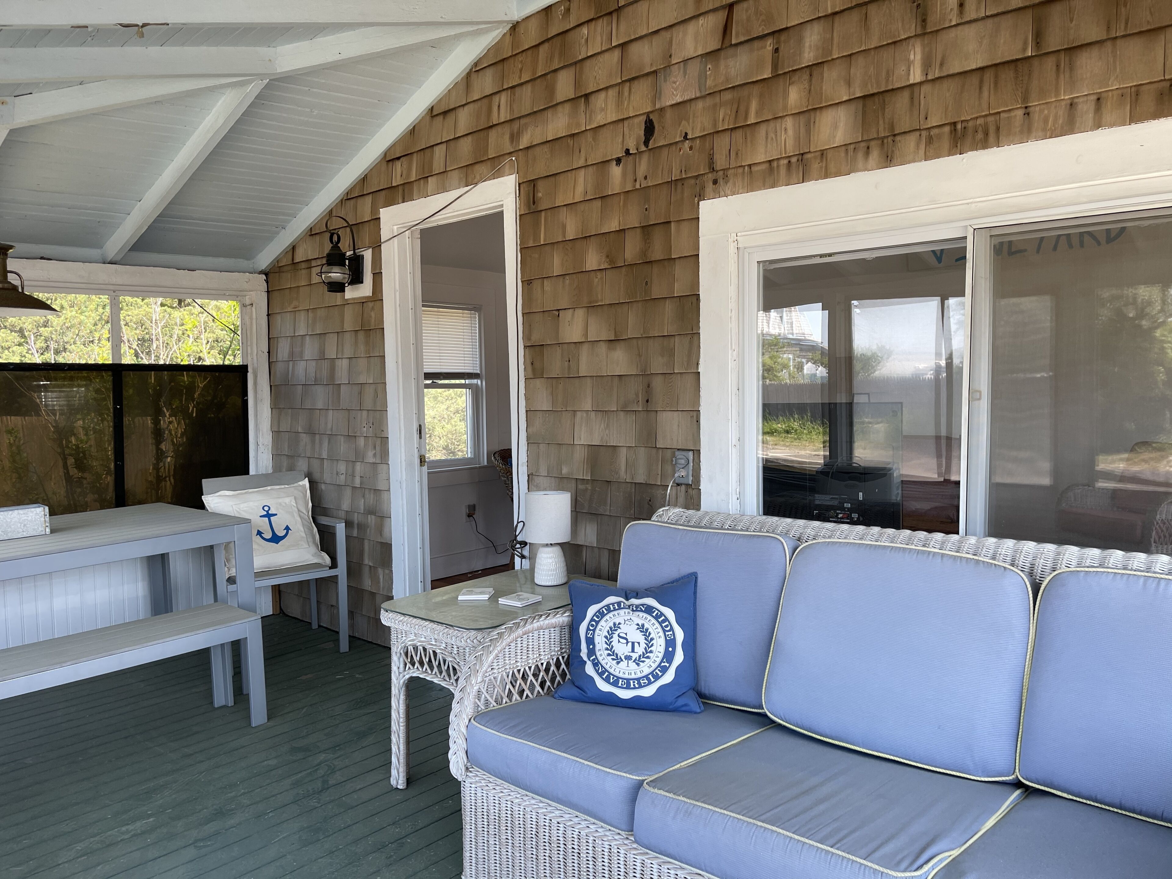 Oak Bluffs Beach Cottage