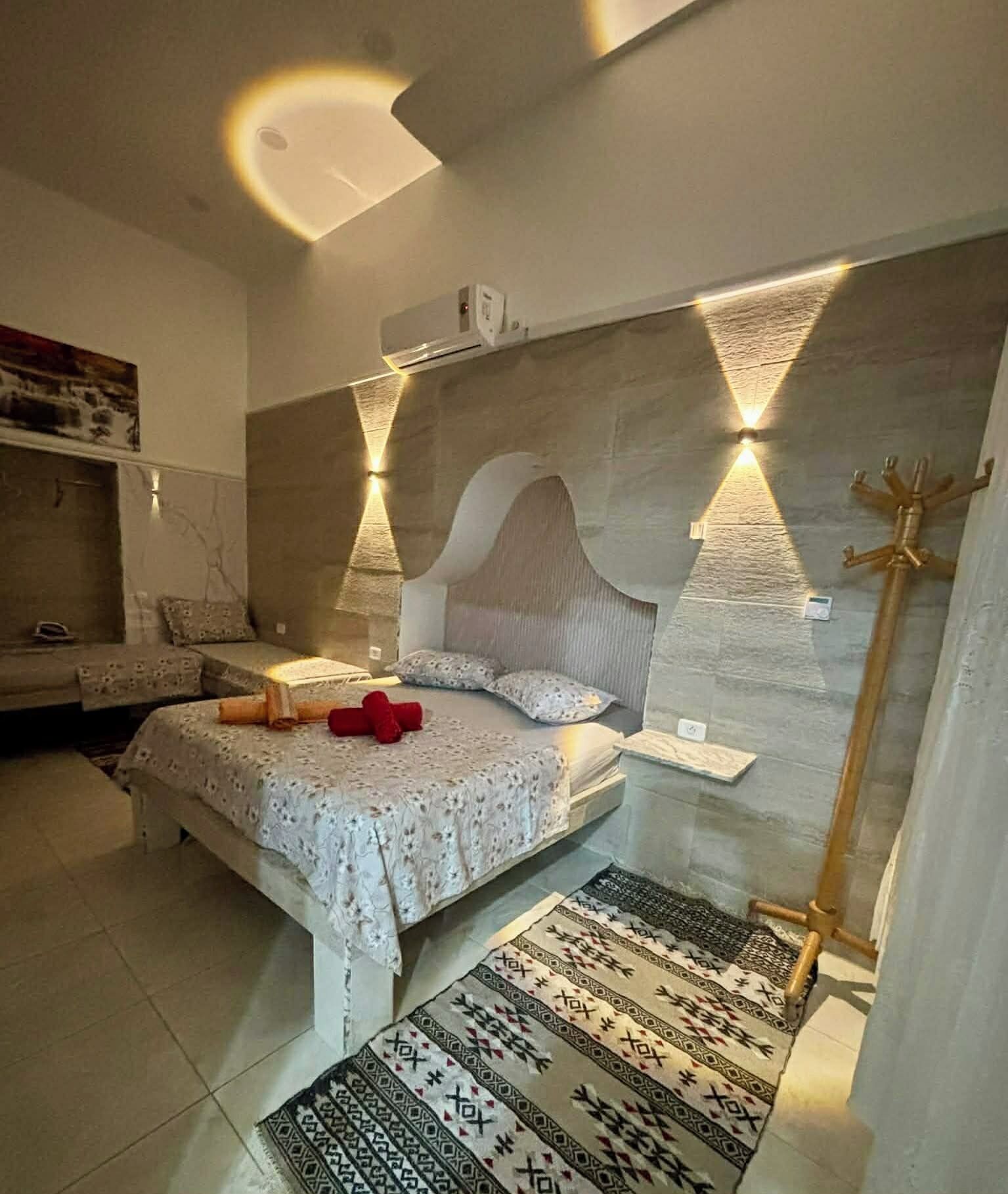 2 chambres, fer et planche à repasser, Wi-Fi, draps fournis