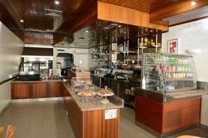 Bar (on property) - Estalagem Sequeira (Sao Bras de Alportel)