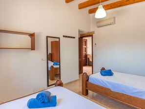2 Schlafzimmer, Bügeleisen/Bügelbrett, Reisekinderbett, kostenloses WLAN
