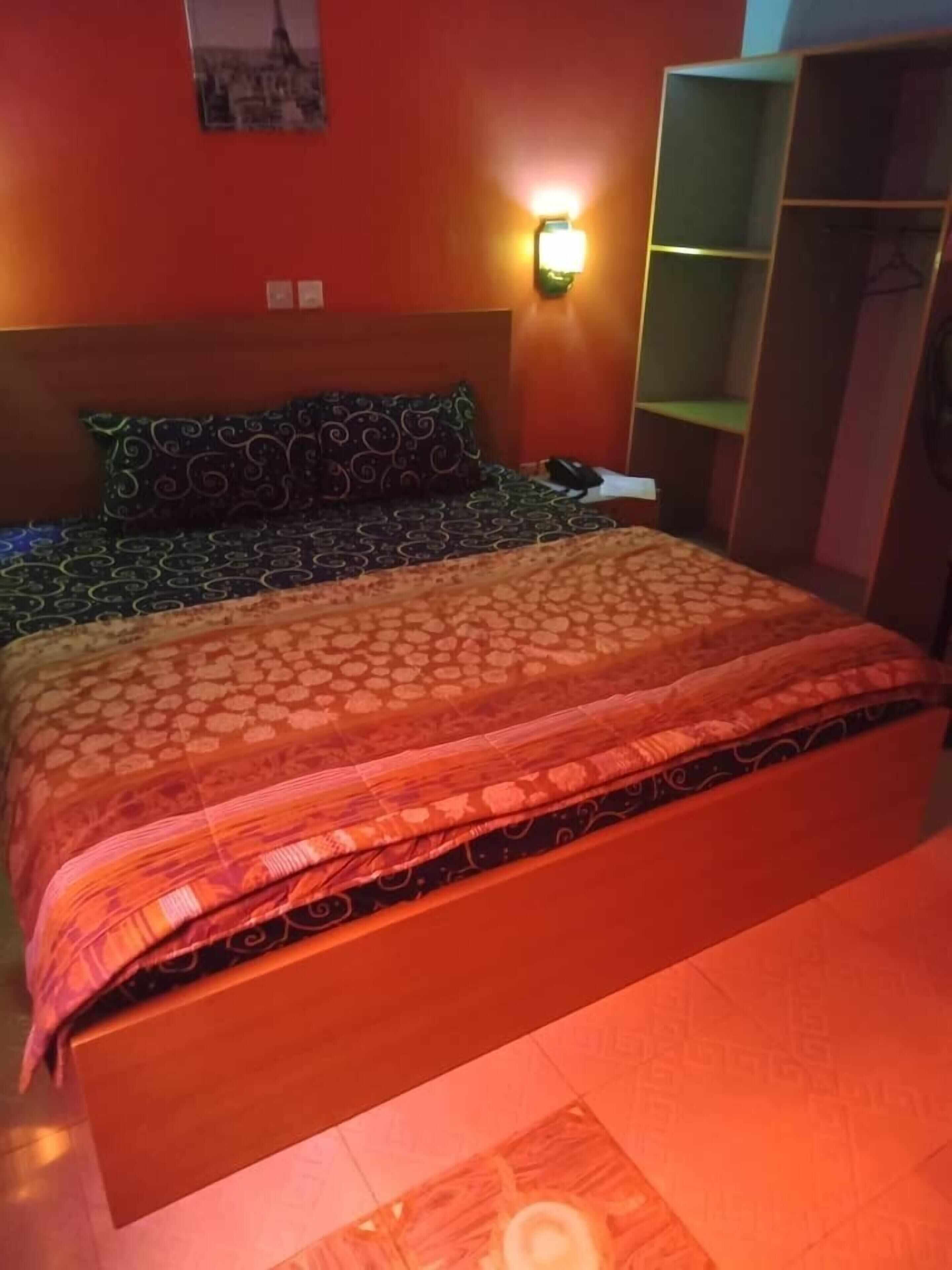 Desk, iron/ironing board, free rollaway beds, bed sheets