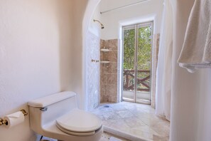 Shower, towels - Oceanfront W/ Stunning Views | Pool & Beach Access (Huatulco)