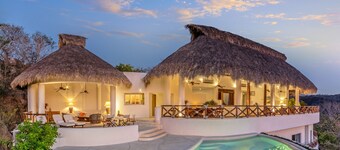 Oceanfront W/ Stunning Views | Pool & Beach Access