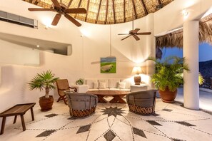 Terrace/patio - Oceanfront W/ Stunning Views | Pool & Beach Access (Huatulco)