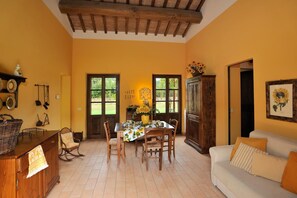 Interior - Apartment SUNFLOWER (Agriturismo Il Corniolo) (CORCIANO)