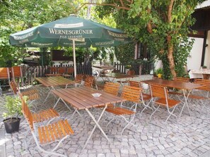 Outdoor dining - Hotel am Neumarkt (Zeitz)