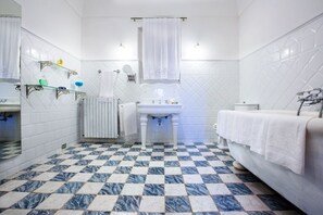 Bidet - La Foresteria di Villa Giusso (Vico Equense)