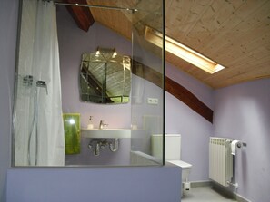 Double or Twin Room | Bathroom | Shower, hair dryer, towels, soap - Hotel Rural La Nogala (Los Altos)