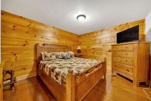 3 عدّة غرف نوم ومكتب ومكواة/لوح كي وواي فاي مجانًا