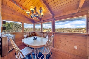 تناول الطعام