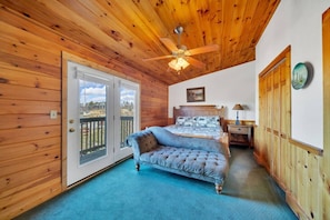 3 bedrooms, desk, iron/ironing board, travel cot - Mountain Bliss: Resort Cabin - 5 min to Dollywood (Pigeon Forge)