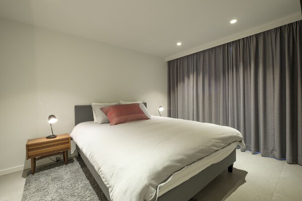 Appartement Deluxe | 1 chambre, fer et planche à repasser, Wi-Fi gratuit, draps fournis