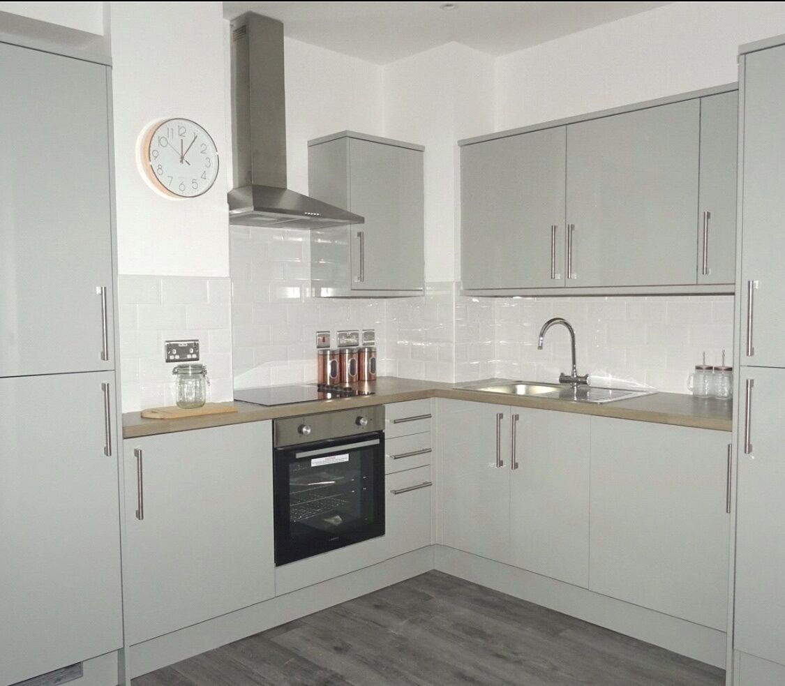 Duplex Apartment | 私人廚房 | 大型雪櫃/冰箱、微波爐、焗爐、爐具