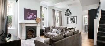 Elegant 3-Bed Heritage House with Swimming Pool