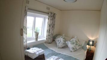 2 chambres, fer et planche Ă repasser, Wi-Fi, draps fournis