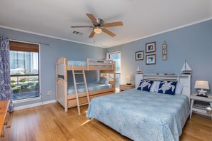 3 bedrooms, iron/ironing board, travel crib, WiFi