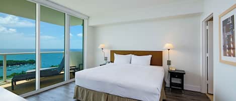 1 bedroom, in-room safe, desk, iron/ironing board