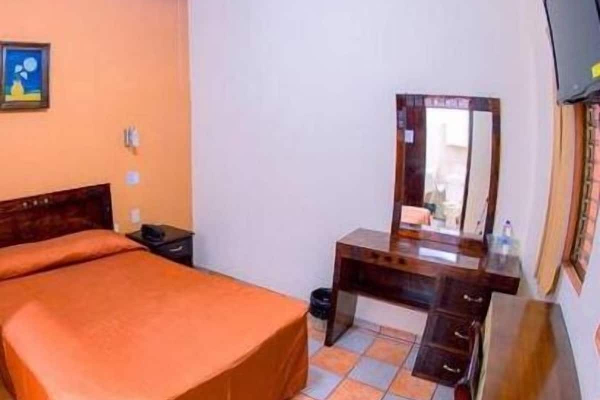 down duvets, desk, free wifi