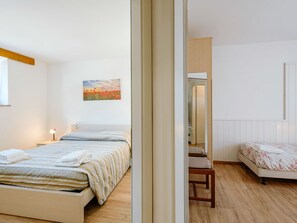 2 Schlafzimmer, Reisekinderbett, kostenloses WLAN