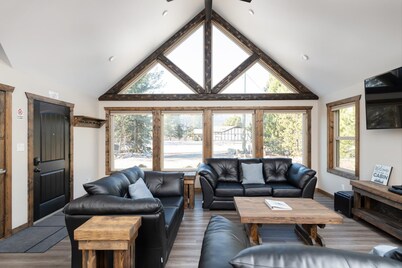 Summit View Cabin Rental