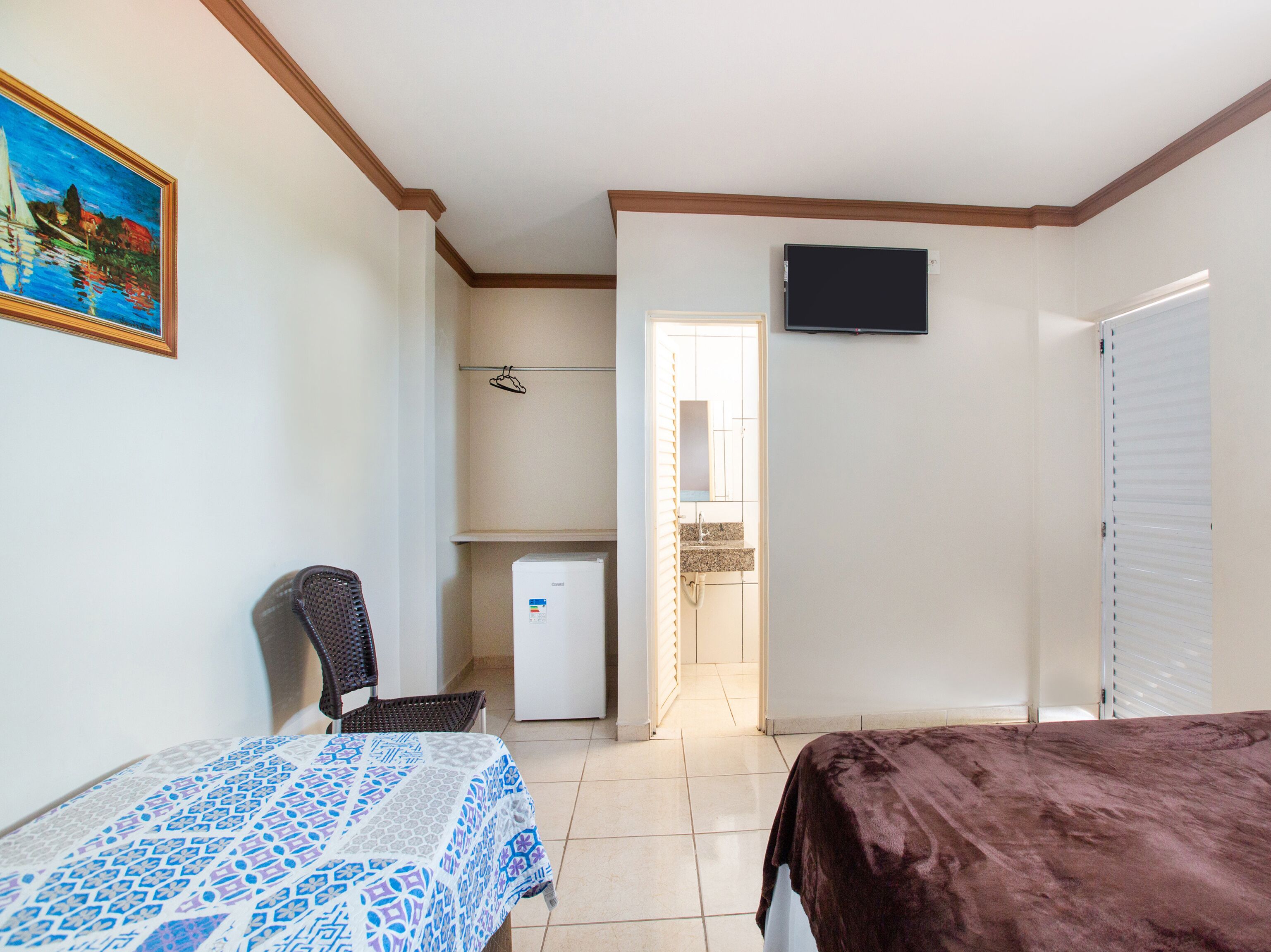 triple room, 3 single beds | minibar, desk, free wifi, bed sheets