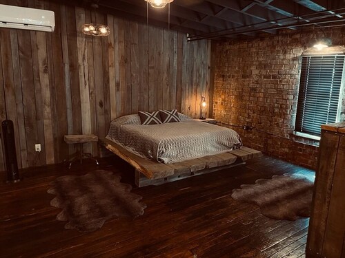 Hocking Hills Rusty Loft - Takka - GameRoom - Keittiö - Keskusta Logan