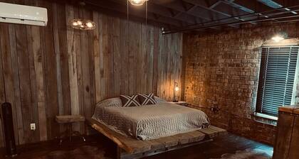 Hocking Hills Rusty Loft - Takka - GameRoom - Keittiö - Keskusta Logan