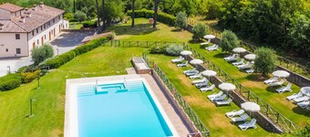 Lovely apartment in villa for 4 people with pool, WIFI, A/C, TV, terrace and pets allowed