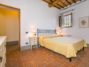 2 室のベッドルーム、旅行用ベビーベッド、WiFi (無料)