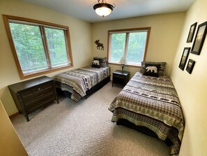 4 chambres, bureau, fer et planche à repasser, Wi-Fi gratuit