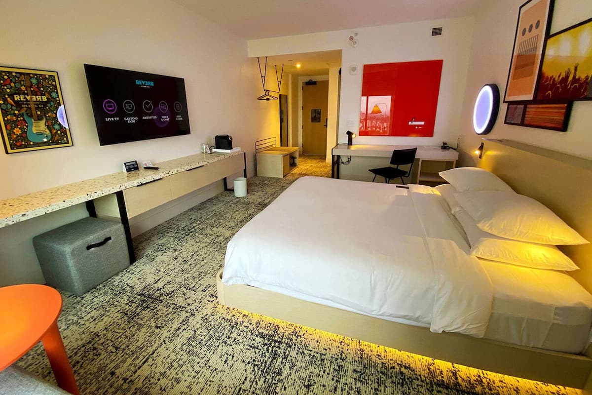 egyptian cotton sheets, premium bedding, pillow-top beds, in-room safe