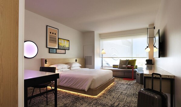 Egyptian cotton sheets, premium bedding, pillow-top beds, in-room safe - Reverb by Hard Rock Atlanta Downtown (Atlanta)