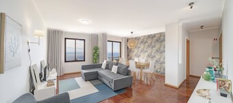 Bright apartment with pool, Garajau IV