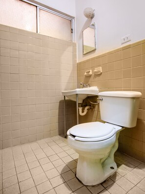 Standard Room | Bathroom | Shower, towels, soap