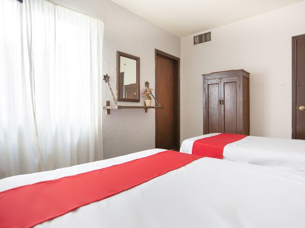 Standard Triple Room | Free WiFi, bed sheets
