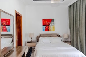 Studio | Desk, free WiFi, bed sheets - Kasi Apartments (Kigali)