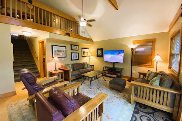 Una Smart TV, un reproductor de DVD