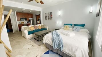 Tabla de planchar con plancha, cuna de viaje y wifi gratis