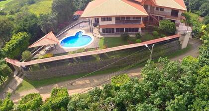Hilltop Villa with Pool overlooking Jaco