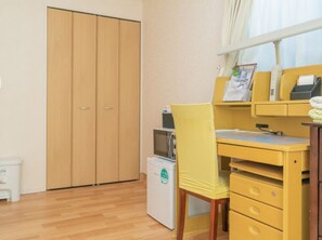 Family Room | 1 bedroom, desk, laptop workspace, iron/ironing board - Angeline House (Tokyo)