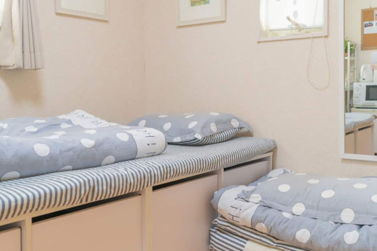 Chambre Design | 1 chambre, bureau, espace de travail pour ordinateur portable