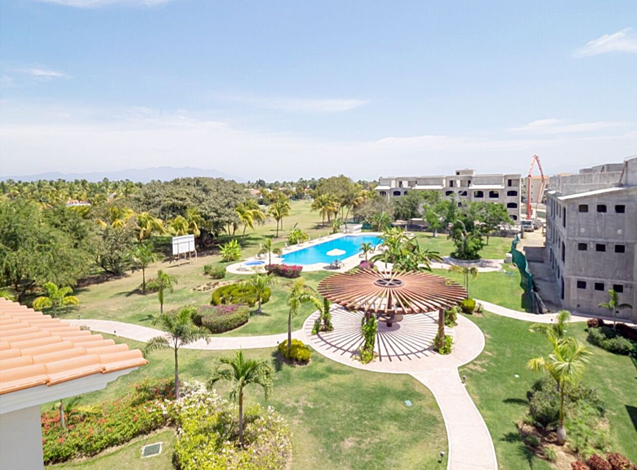 حمّام سباحة خارجي