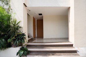 Entrada de la propiedad