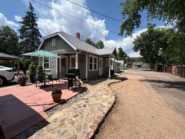 Terrace/patio - The Cottage (Colorado Springs)