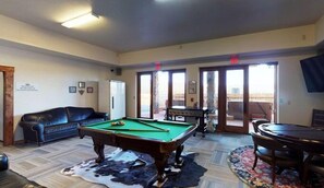 غرفة الألعاب