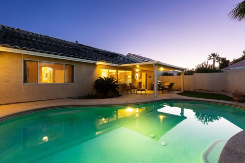 *** 1600 m² 3 sänkyä 2 kylpyhuonetta 1 kerroksessa