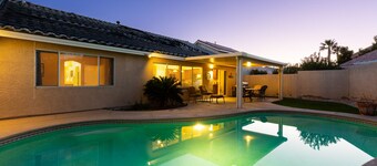 ***1600 Sq Ft 3 Bed 2 Bath 1 Story Private Pool