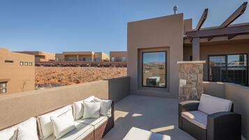 Townhouse, flere senger (Clifftop) | Balkong