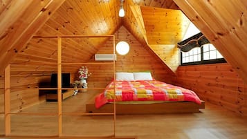 WiFi (free), bed sheets